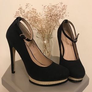 ADORABLE  platform espadrilles